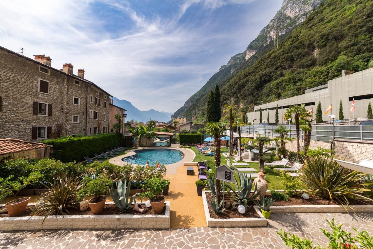 Hotel Canarino Riva del Garda Extérieur photo